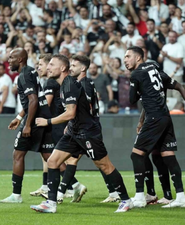 Beşiktaş, transfer döneminde 8 oyuncuyu kadrosuna kattı