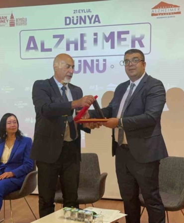 Beyoğlu’nda alzheimer farkındalık ve bilgilendirme etkinliği düzenlendi