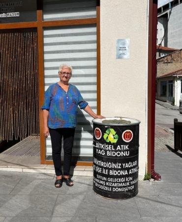 Bilecik’te 5 mahalleye geri dönüşebilen bitkisel atık yağlar için toplama noktaları yapıldı