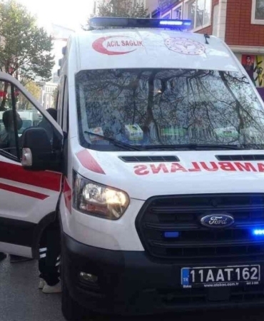 Bilecik’te motosiklet ile otomobilin çarpışması sonucu 1 kişi yaralandı