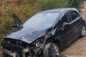 Bilecik’te otomobil su kanalına devrildi: 2 yaralı