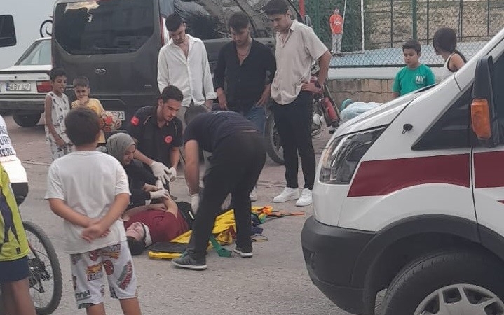 Bilecik’te seyir halinde devrilen motosiklet sürücüsü yaralandı