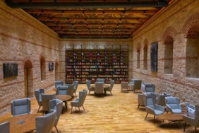 Biyografi kitaplığı kuruluyor