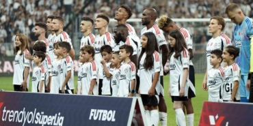 Bronckhorst’tan 2 değişiklik