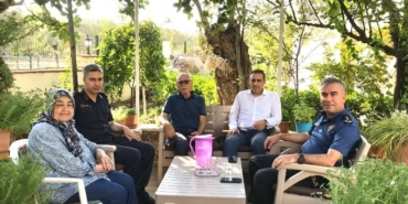 Burhaniye’de Kaymakam Memiş, şehit ailesini ziyaret etti