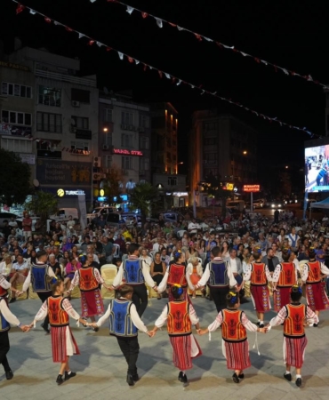 Burhaniye’de kurtuluş coşkusu