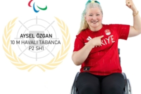 Bursa Büyükşehir Belediyesporlu Aysel Özgan’dan gümüş madalya