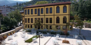 Bursa’da 168 yıllık tarihi bina, Alev Alatlı Şehir Düşünce ve Sanat Merkezi oldu