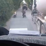 Bursa’da iki sürücünün yol kavgası kamerada