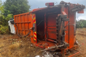 Bursa’da kontrolden çıkan çöp kamyonu şarampole yuvarlandı: 3 kişi yaralandı