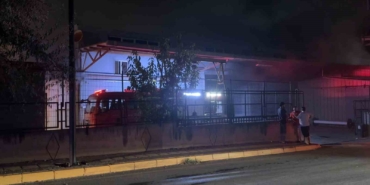 Bursa’da korkutan fabrika yangını