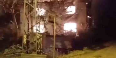 Bursa’da korkutan yangın : Alevler geceyi aydınlattı