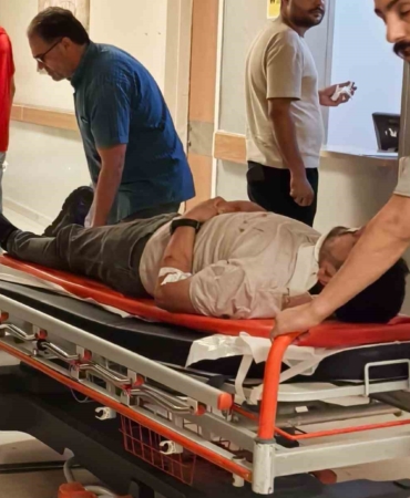 Bursa’da otomobil kamyona çarptı: 1’i ağır 2 yaralı