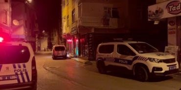 Bursa’da sokak arasında karşılaştığı husumetlisine kurşun yağdırdı