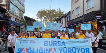 Bursa’da vatandaşlar ‘Halk Sağlığı Haftası’ için yürüdü