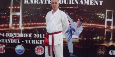 Bursalı gazeteci Enver Akasoy, Türkiye Karate Federasyonu yönetiminden istifa etti