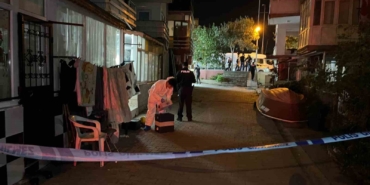 Büyükçekmece’de operasyonda yakalanacağını anlayan şüpheli kendisine ateş ederek yaşamına son verdi