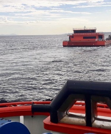 Çanakkale Boğazı’ndan geçen ’Esenkıyı’ yedeklisi makine arızası yaptı
