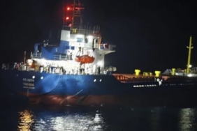 Çanakkale Boğazı’ndan geçen kuru yük gemisi makine arızası yaptı