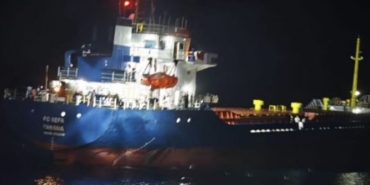 Çanakkale Boğazı’ndan geçen kuru yük gemisi makine arızası yaptı