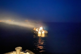 Çanakkale’de 2’si çocuk 19 kaçak göçmen kurtarıldı