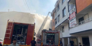 Çatı tadilatında çıkan yangın korkuttu