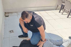 Çatıdan çatıya atlayan şüpheliyi polis karşıladı