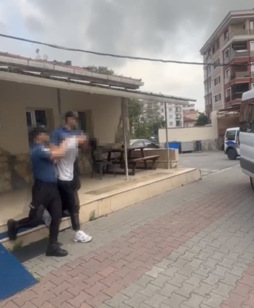 Çekmeköy’de otizmli genci darbeden 2 kişi gözaltına alındı