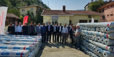 Çiftçilere 410 dönümlük sera örtüsü desteği