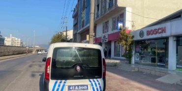 Çocuklarını okula götürmek için evden çıkmıştı, eski eşi tarafından bıçaklandı