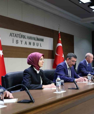 Cumhurbaşkanı Erdoğan: "İsrail devlet gibi değil, bir terör örgütü gibi saldırılar düzenliyor"