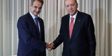 Cumhurbaşkanı Recep Tayyip Erdoğan, Yunanistan Başbakanı Kyriakos Miçotakis’i kabul etti.