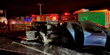 D-650’de feci kaza: Alev alan otomobilde yanarak can verdi