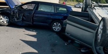 D-650’de otomobil ile çarpışan cip takla attı: 8 yaralı