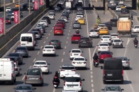 D100 kara yolunda durma noktasına gelen trafik havadan görüntülendi