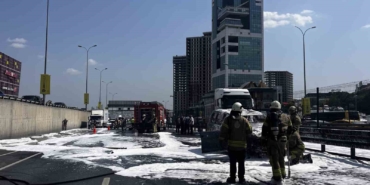 E-5 karayolu seyir halindeki araç alev alev yandı