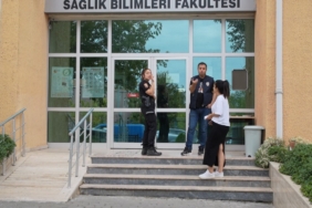 Edirne’de KPSS’ye geç kalan adaylar içeri alınmadı