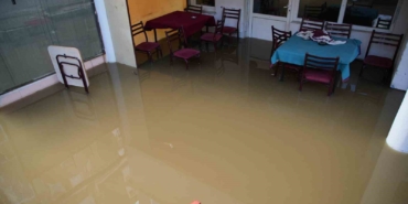 Edirne’de sağanak nedeniyle zemin katları su bastı