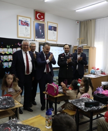 Edremit’te 24 bin 950 öğrenci, yeni öğretim yılına “merhaba” dedi