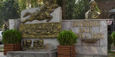 Ertuğrul Gazi büstü yenilendi