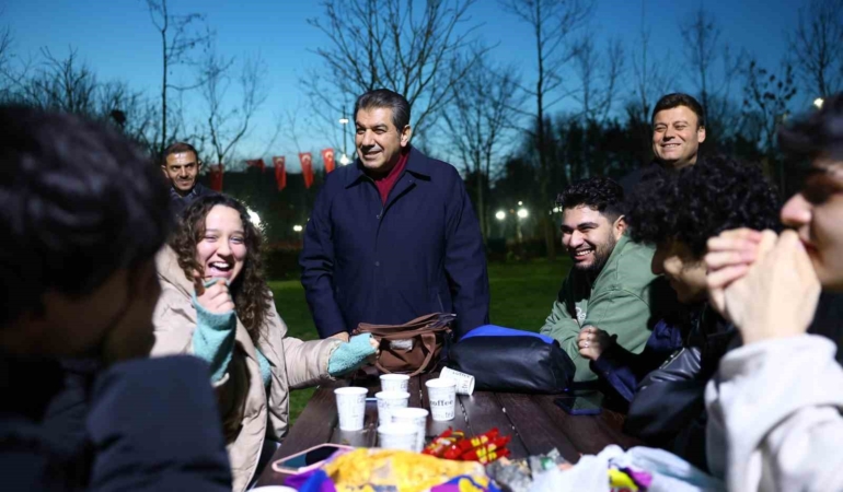 Esenler Belediyesi’nden öğrencilere destek