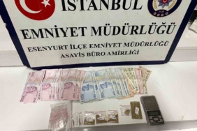 Esenyurt’ta güpegündüz uyuşturucu ticareti cep telefonu ile görüntülendi