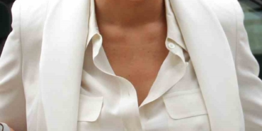 Eski manken Deniz Akkaya’ya kızına şiddet uyguladığı iddiasıyla 4 ay 27 gün hapis cezası