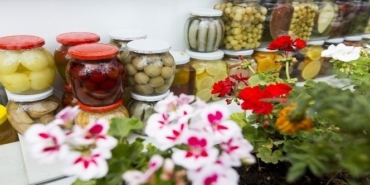 Evde konserve yaparken dikkat: Ortaya çıkan Botulizm toksini zehirlenme yapabilir