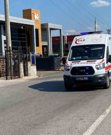 Fabrikada 4 işçi doğal gazdan zehirlendi