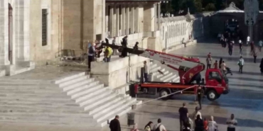 Fatih Cammii’ndeki dış cepe temizliğinde kurşun izlerinin silinme endişesi