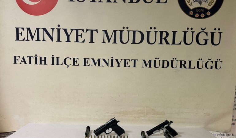Fatih’te polise ateş açan şüphelinin suç dosyası kabarık çıktı