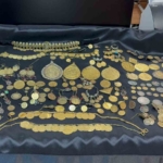 Fatih’te tarihi eser operasyonunda 796 sikke ve obje ele geçirildi