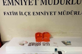 Fatih’te uyuşturucu operasyonları: 4 gözaltı