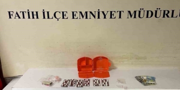 Fatih’te uyuşturucu operasyonları: 4 gözaltı